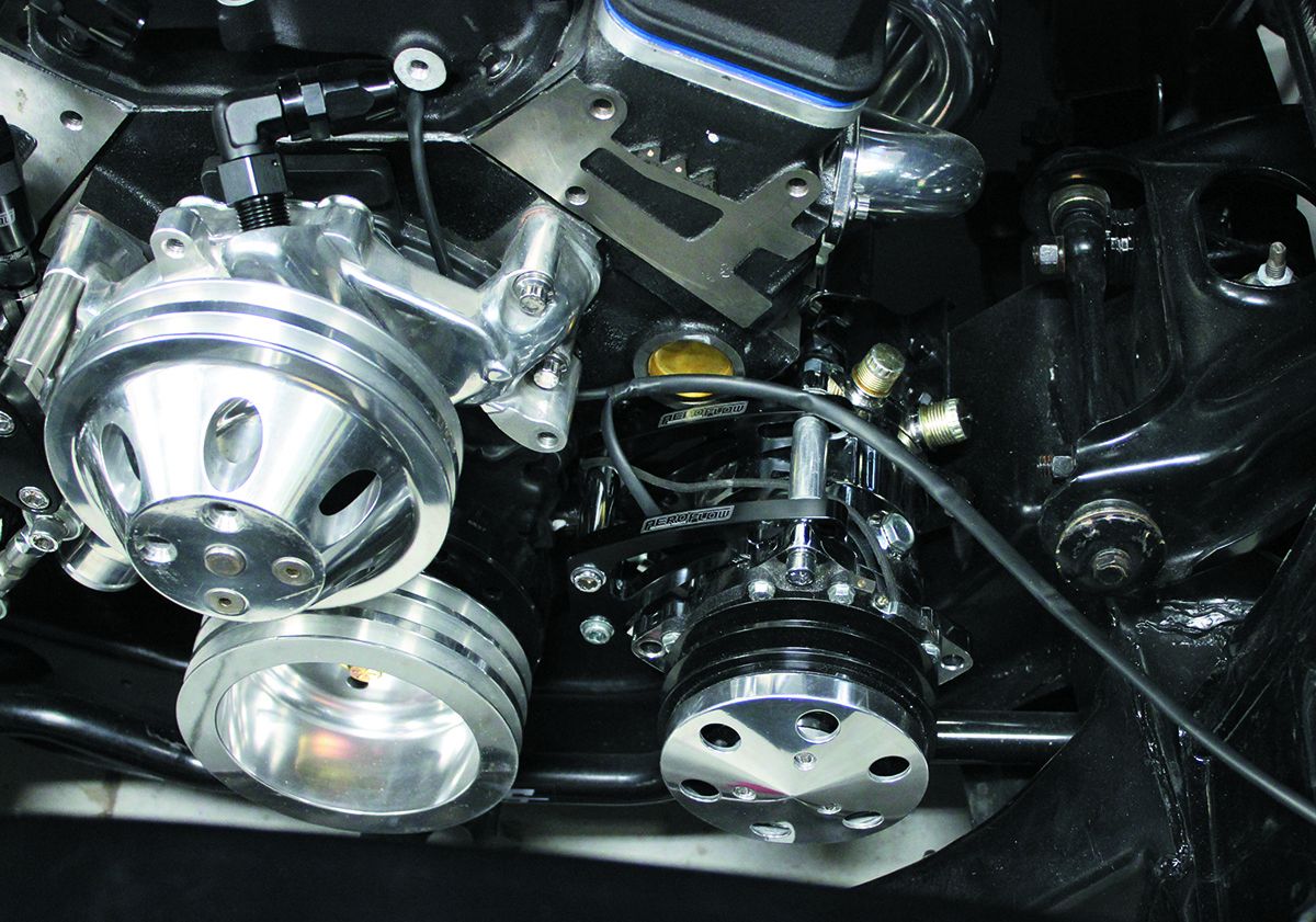 AF64-4012BLK Low Mount Billet A/C Compressor Bracket, Black Suit S/B Chev