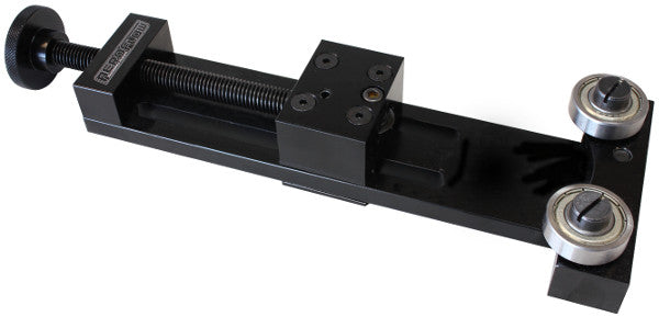 AF98-2047 - UNIVERSAL OIL FILTER CUTTER TO CLEAN CUT & INSPECT FILTER